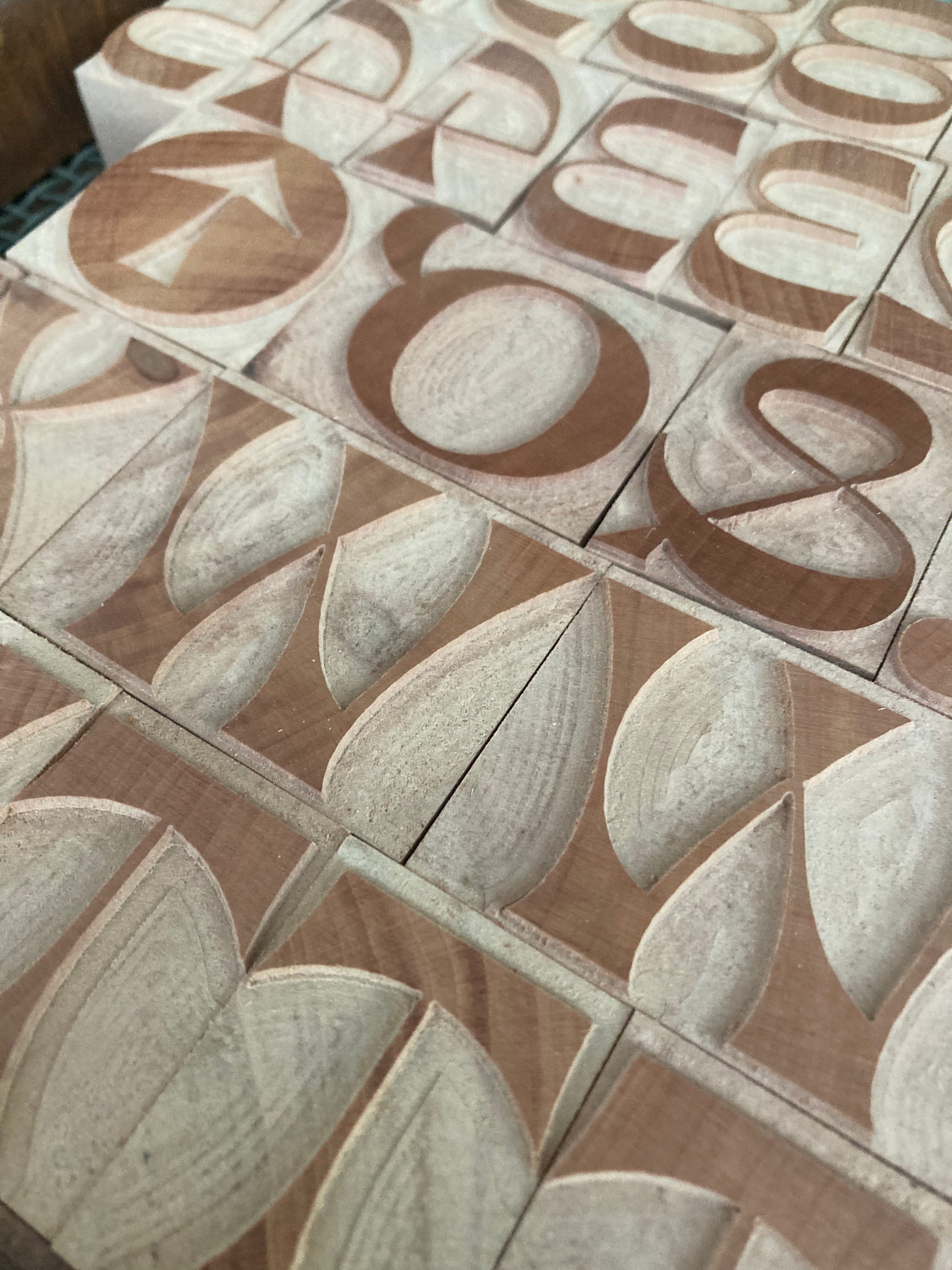 'Horizona' letterpress woodtype typeface