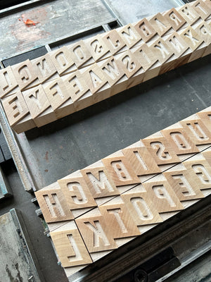 'Koncertina' letterpress woodtype typeface