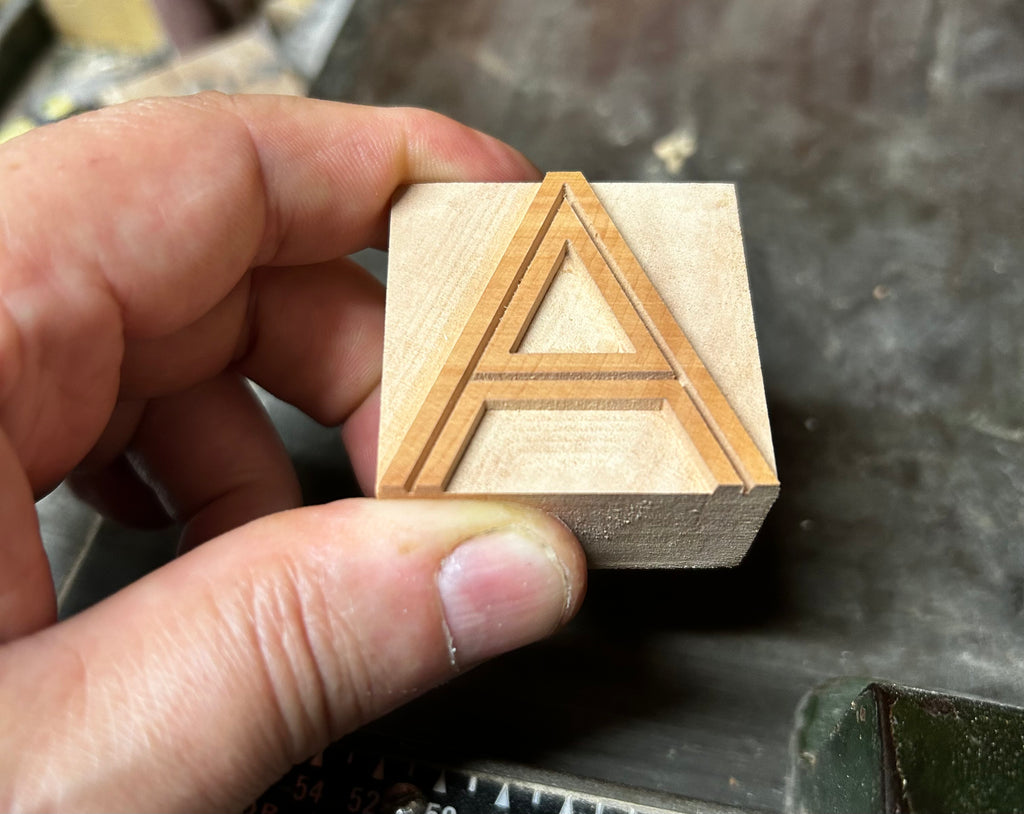 'Swelo' letterpress woodtype typeface