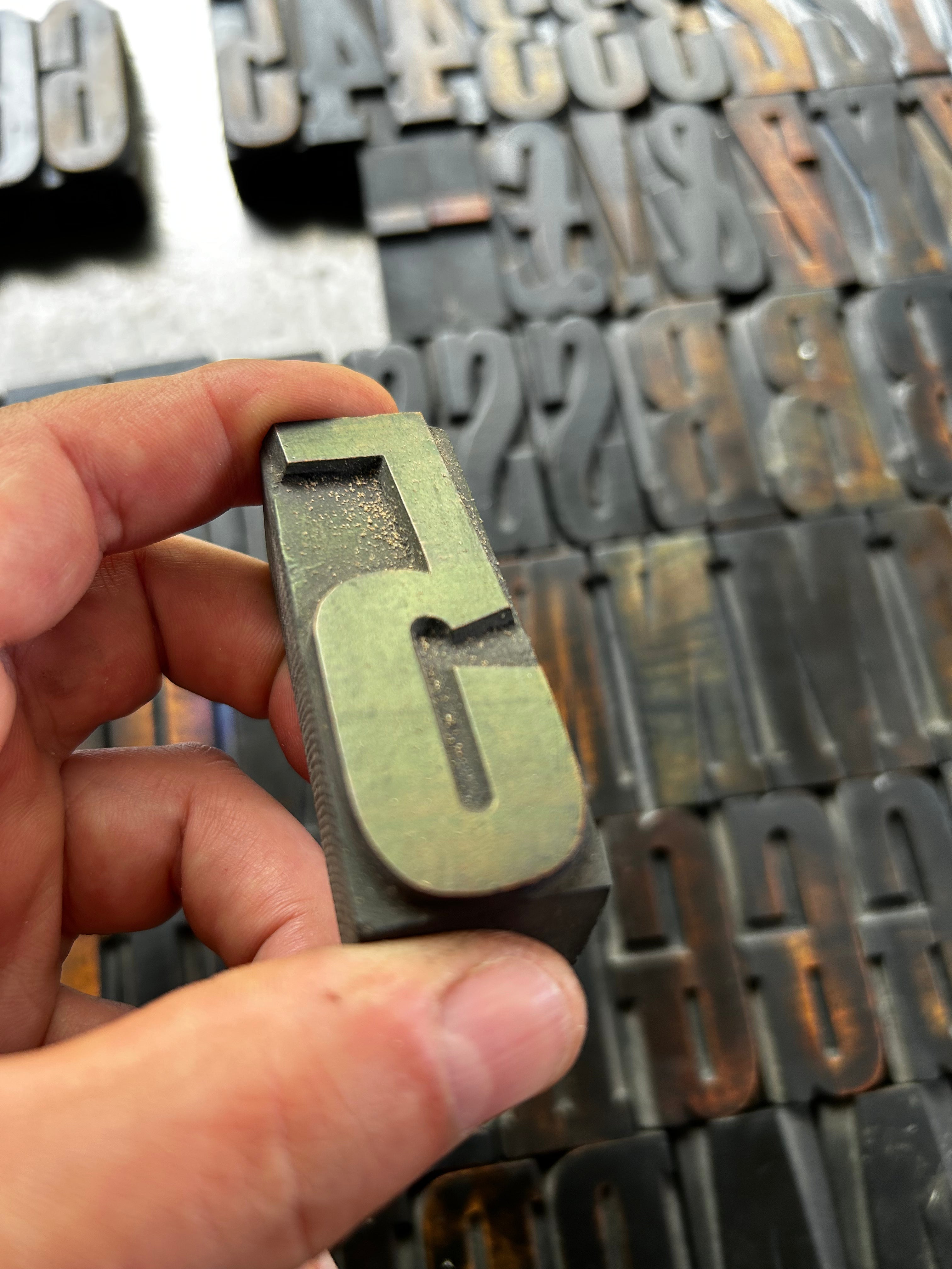 Vintage Condensed Slab Serif 16 line (67.7mm) 5A typeface