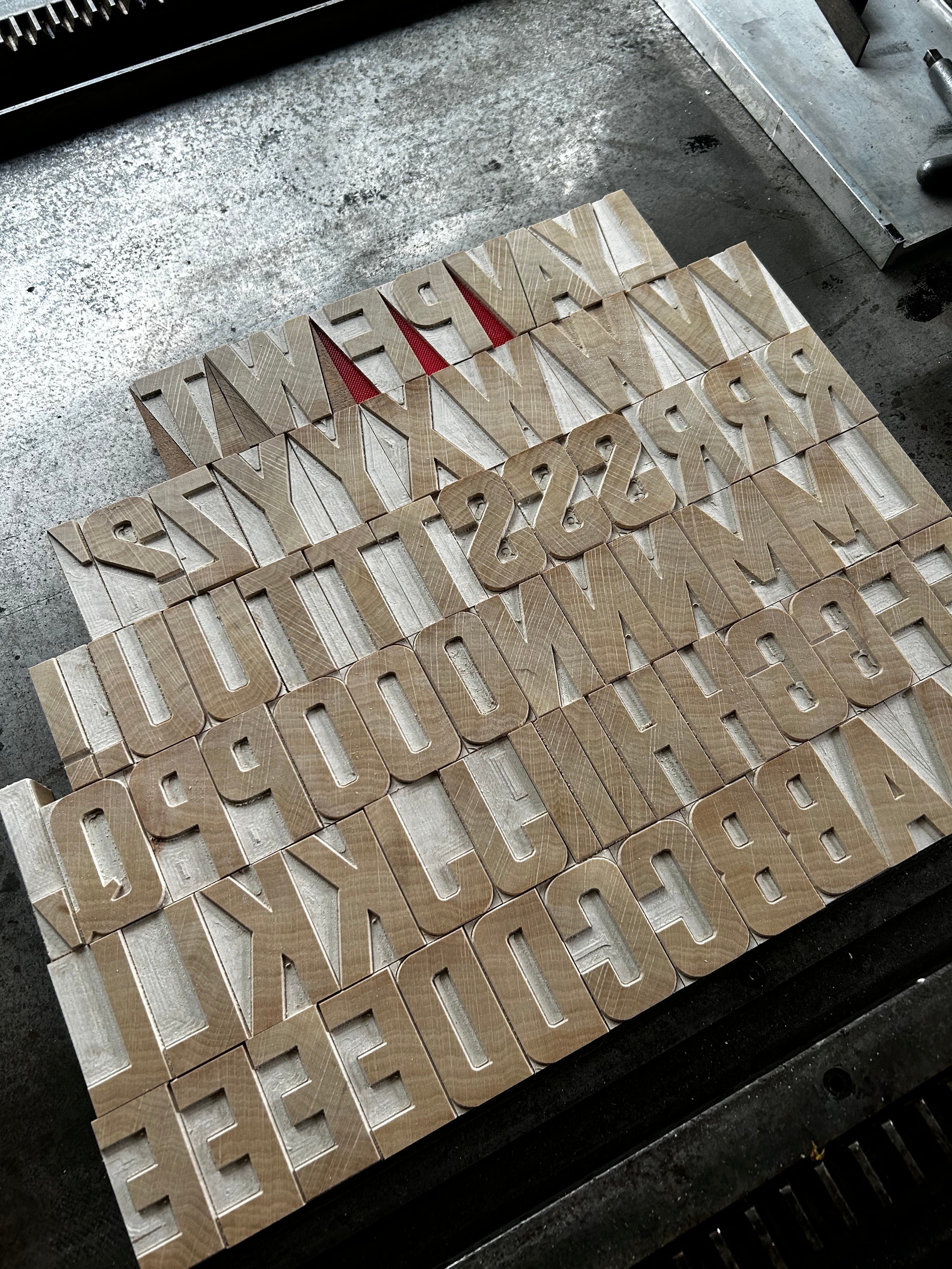 'Stewartby' letterpress woodtype typeface