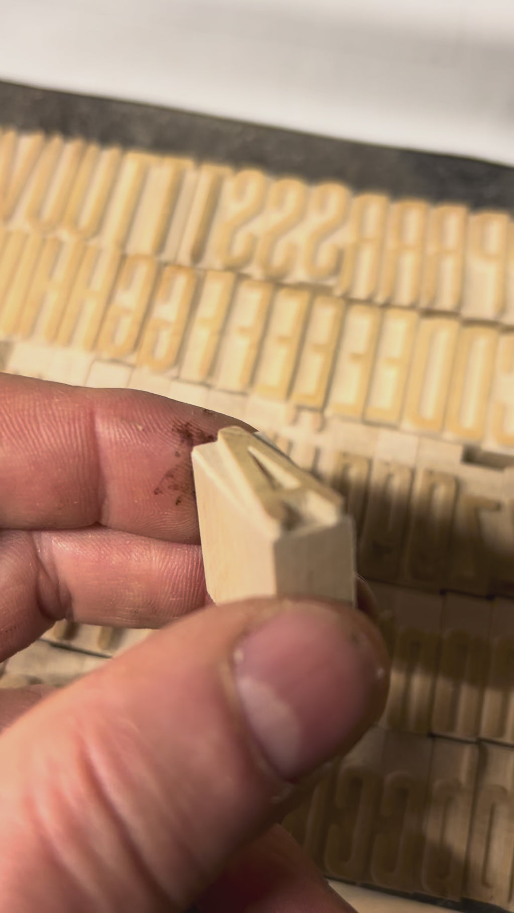 'Tilsworth' letterpress woodtype typeface
