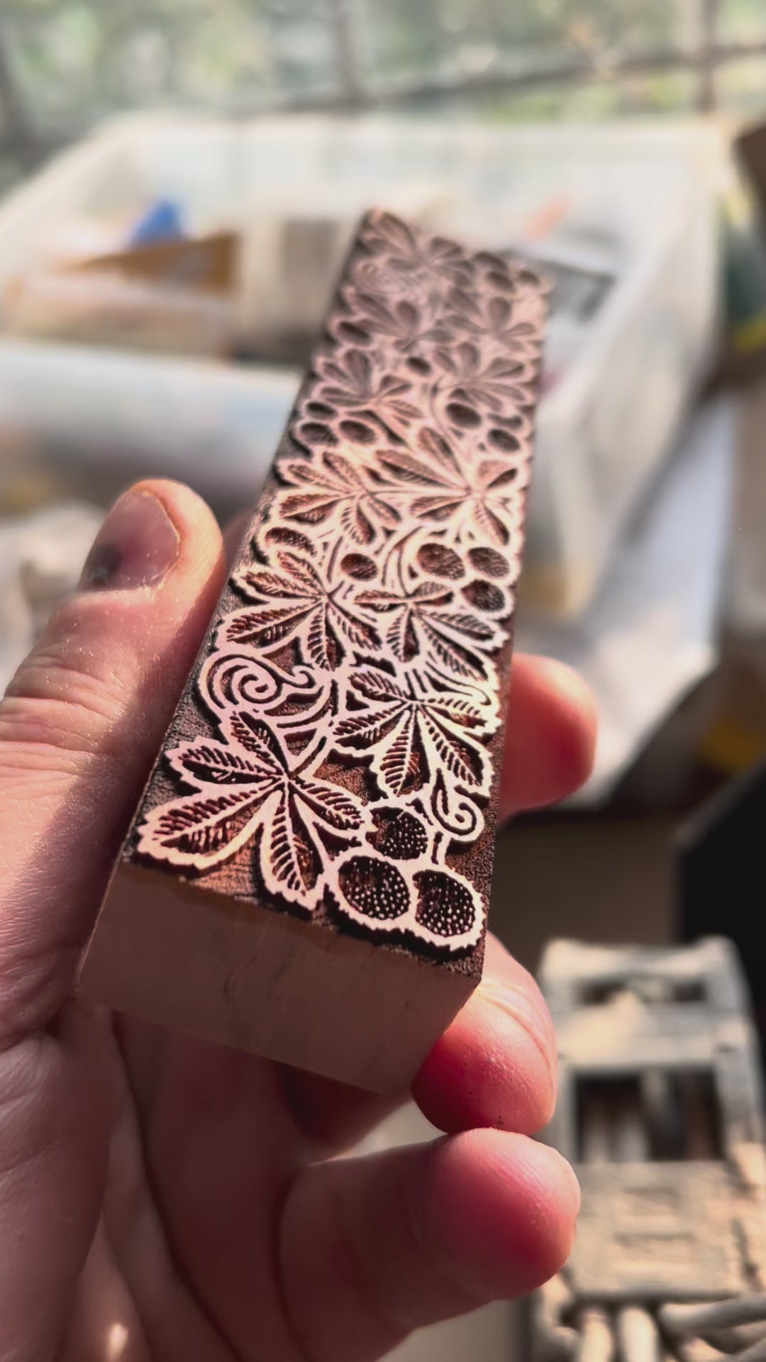 Horse Chestnut Ornament/Border