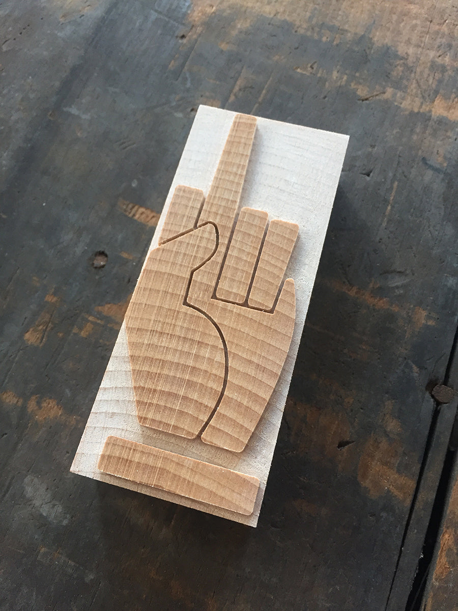 'Middle finger' letterpress manicule/printers fist 10 line size