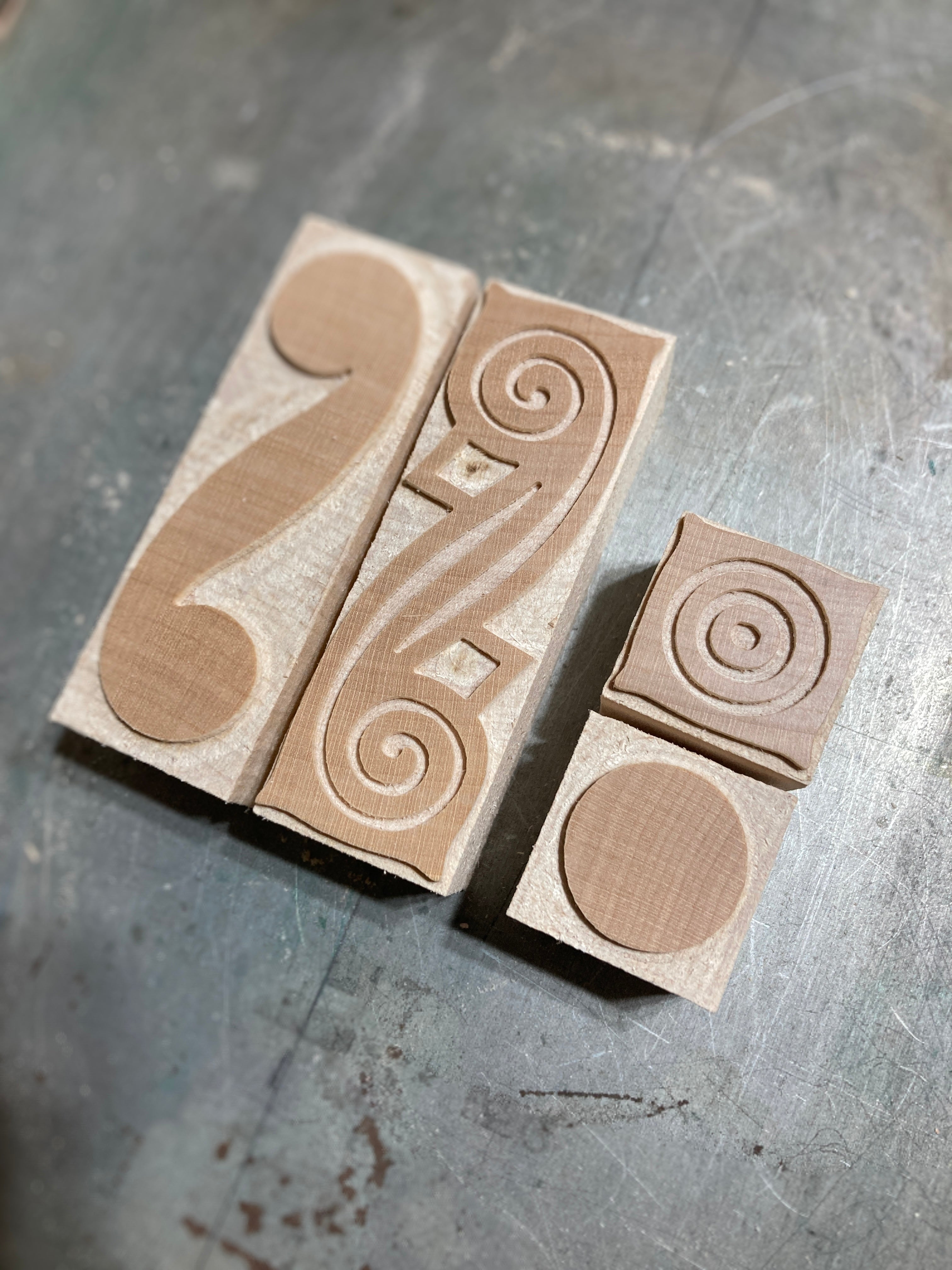 'DeLittle Quick' ornament/border